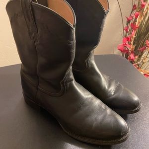 Men’s Ariat Heritage Roper 10” Western Boots black